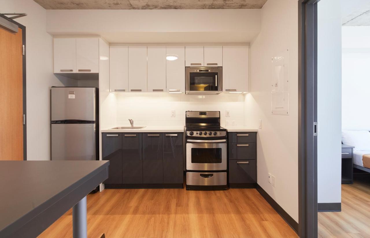 Centennial Place Student Residence Scarborough Торонто Экстерьер фото